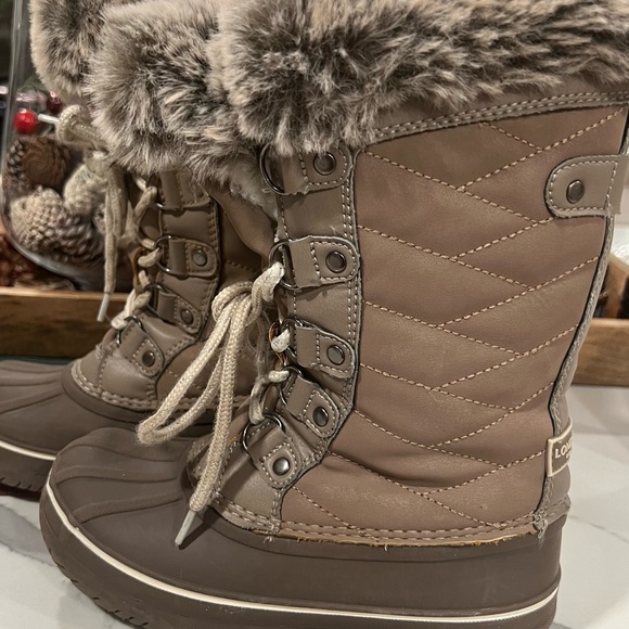 Kids’ London Fog boots - Picture 2 of 4